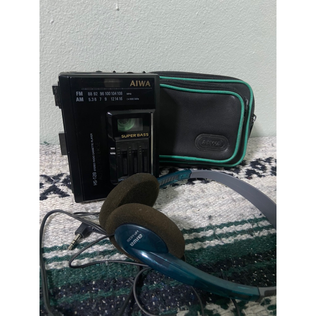 Aiwa Hs-T28(แถมกระเป๋า+หูฟังAiwa)(TapesCassattePlayer)1990s