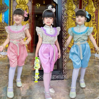 ชุดไทยเด็กลายดอก + โจงกระเบน + กิ๊ฟ 1 ตัว (ไม่มีเข็มขัดนะคะ)