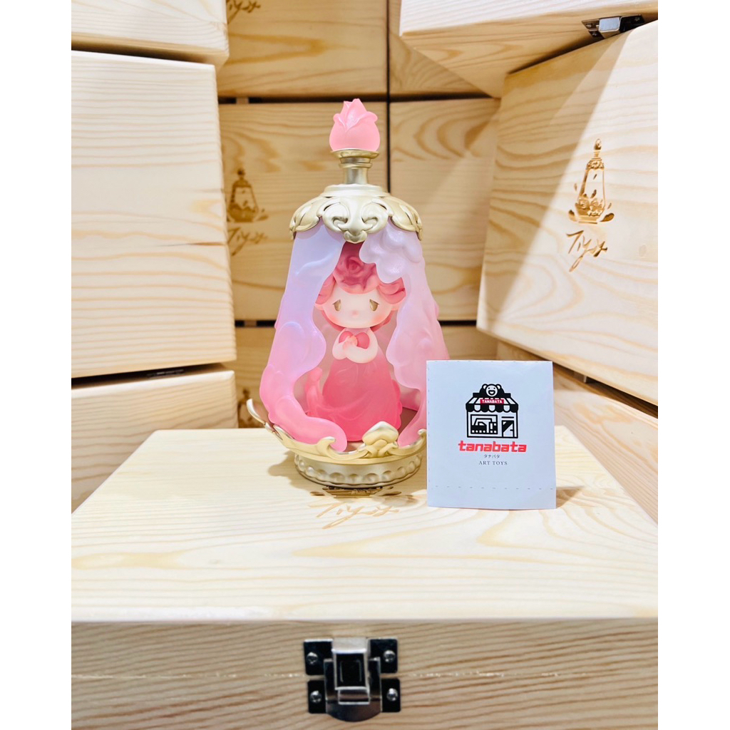 ⚡️Year-End Sale : Rose  Tiyoyo  Limited Edition เป็นกล่องลังไม้ ⚡️Special Price⚡️ กล่องสุดท้าย