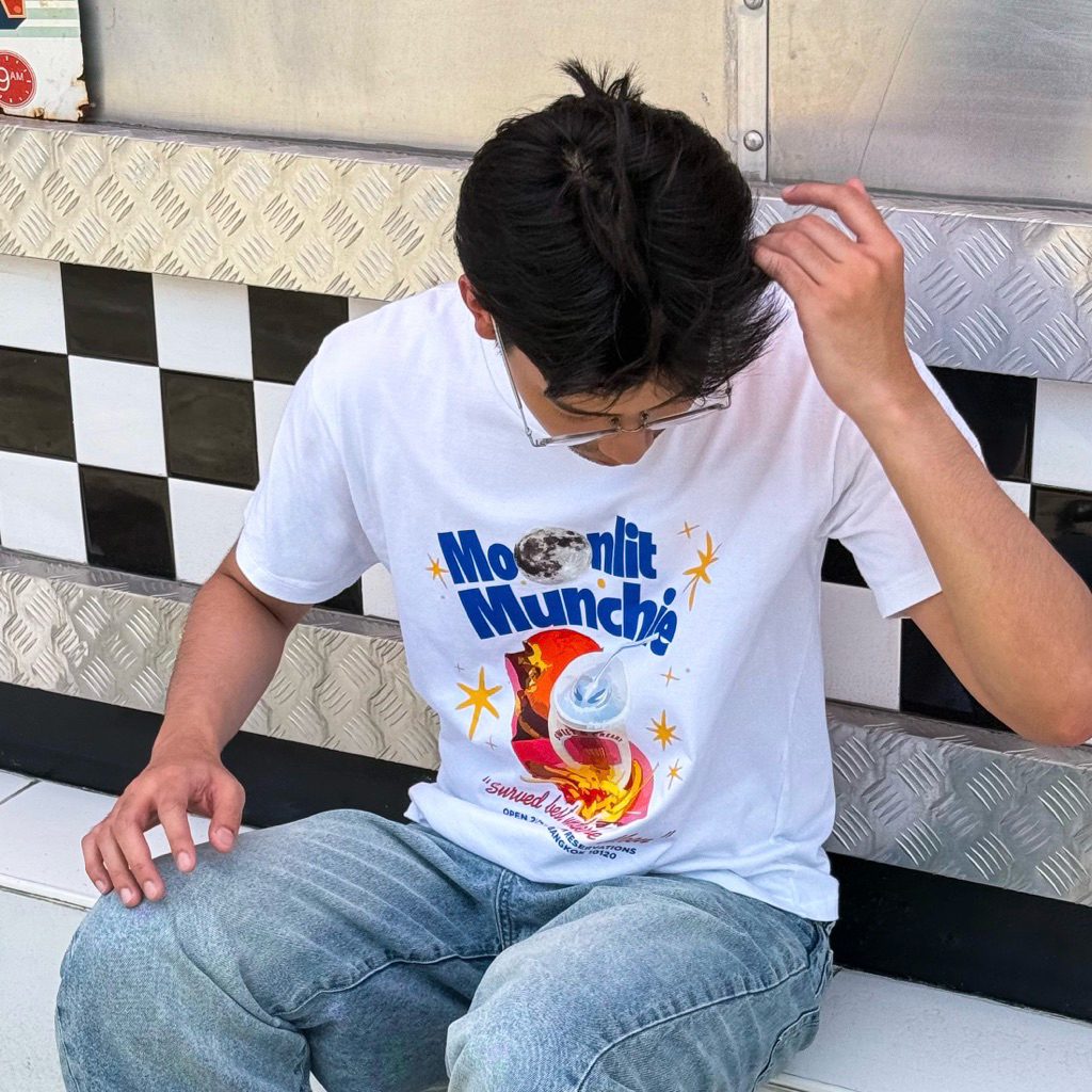 OH BRUNO | เสื้อยืด PREMIUM COTTON ลาย Moonlit munchie | Unisex T-shirt