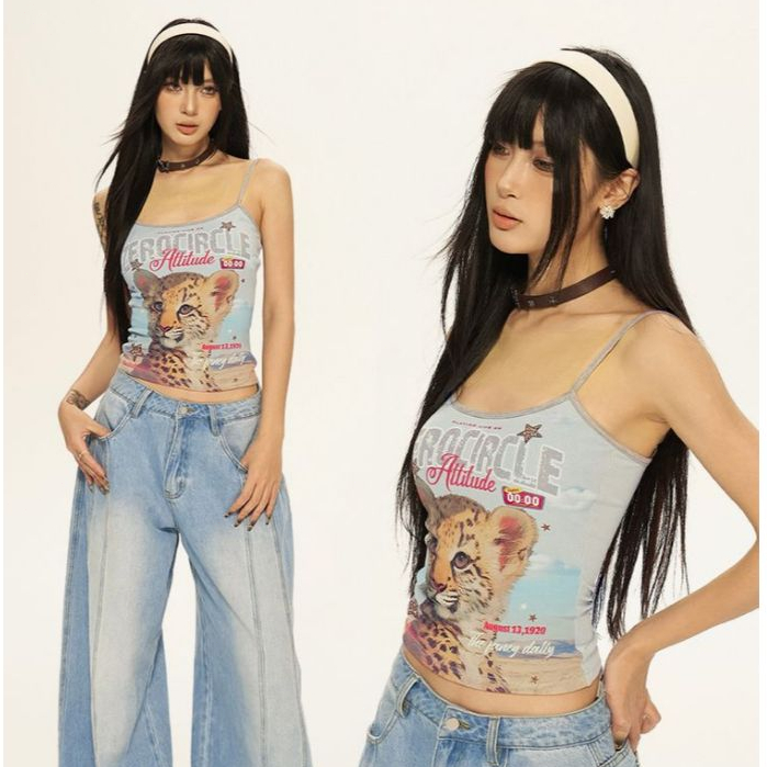 Kitty พร้อมส่ง เสื้อกล้าม เสื้อแขนกุดผู้หญิง พิมพ์ลายเท่ๆเสื้อสายเดี่ยวทรงเข้ารูปY2K เซ็กซี่แฟชั่น สไตล์เกาหลี ไปคาเฟ่ ราคา ถูกที่สุด ดีลบีเคเค แกลเลอรีภาพที่ 6