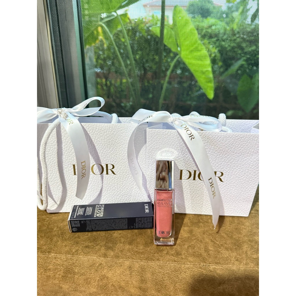 DIOR Forever Glow Maximizer Longwear Liquid Highlighter 11ml สีROSY พร้อมถุงกระดาษ