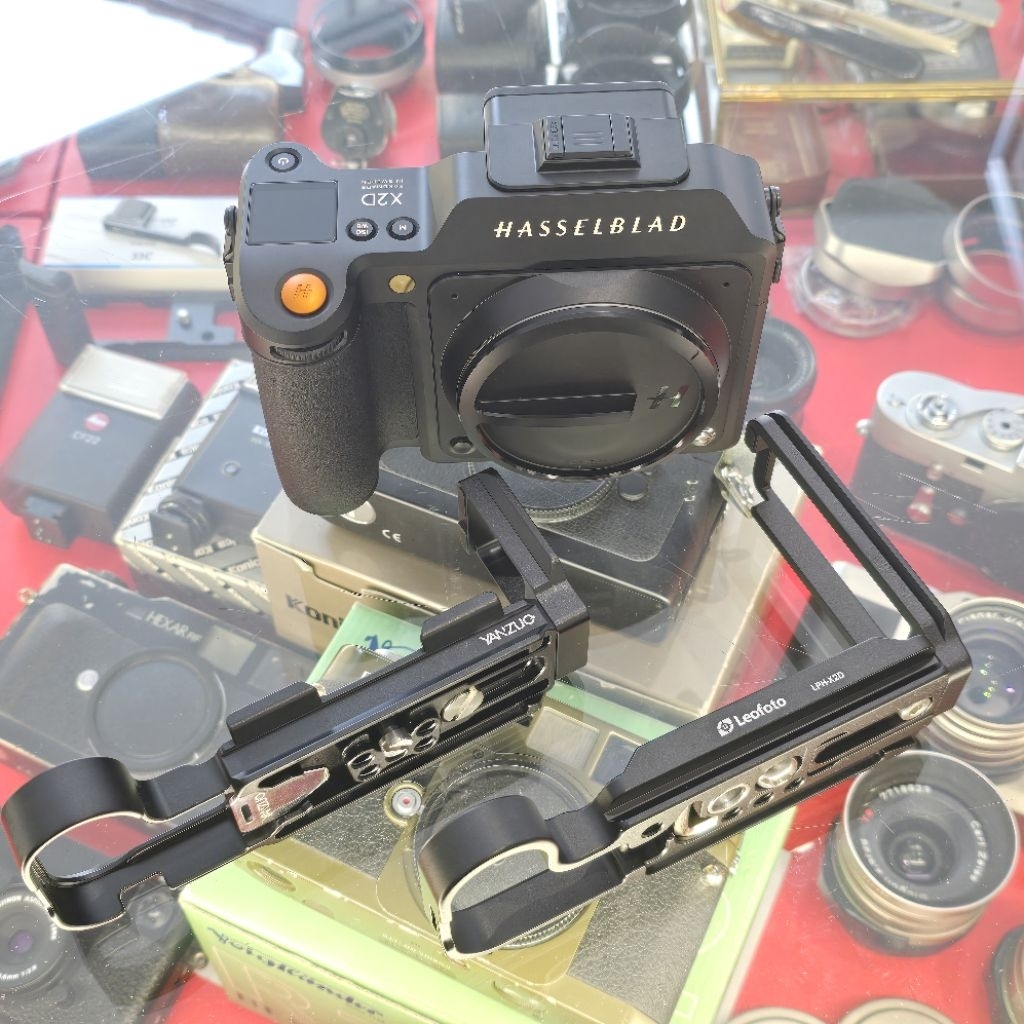 L-plate for Hasselblad X2D and X2D II 100C