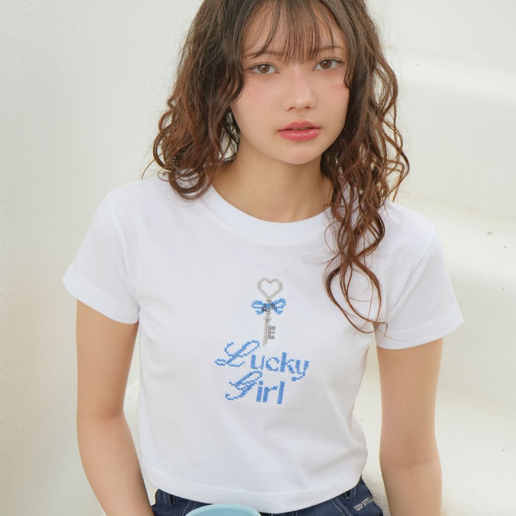 lucky girl T-shirt งานปัก