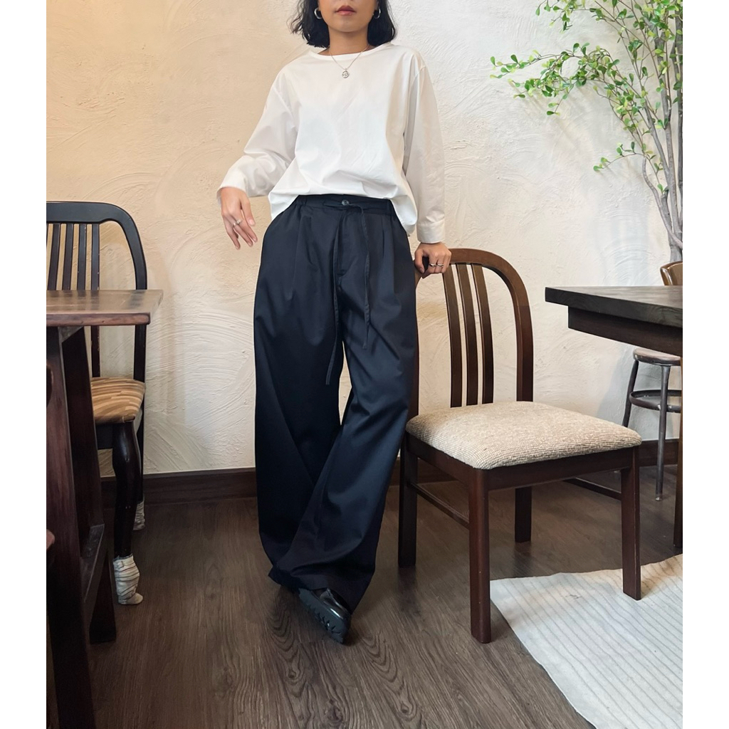 relaxed trousers กางเกงขายาว ทรงกระบอกใหญ่