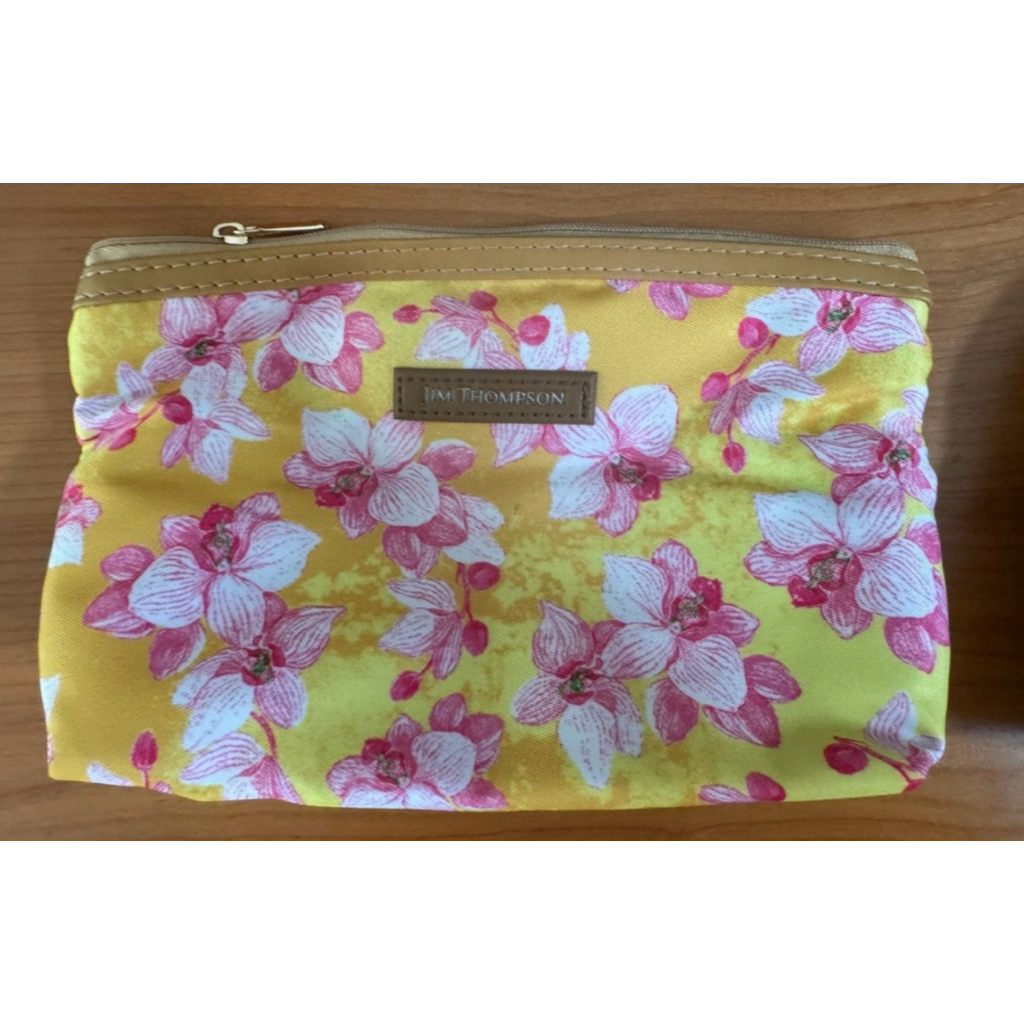 กระเป๋าเครื่องสำอางบนเครื่องบินอุปกรณ์ครบ