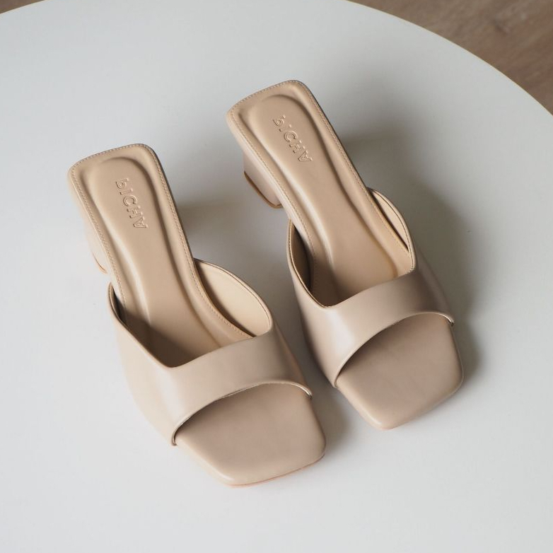 🍊YUZU🍊รองเท้าส้นสูงผู้หญิง สวย ใส่สบาย สูง 2นิ้ว พื้นนิ่ม ส้นเต็ม หน้าตัดเหลี่ยม หนังนิ่ม PICHA SHOE