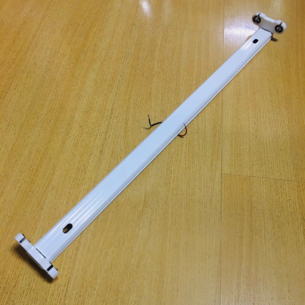 รางหลอดไฟสั้นคู่ รางหลอดไฟนีออนเปล่า HIET HL-10-2002 พร้อมส่ง