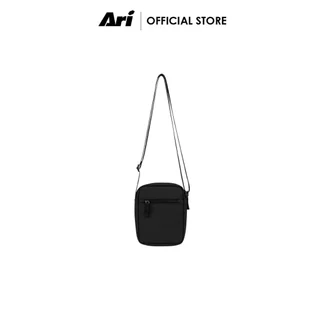 ARI ESSENTIAL POCKET BAG - BLACK (AHW1585-01) กระเป๋าสะพายข้าง อาริ ESSENTIAL POCKET สีดำ