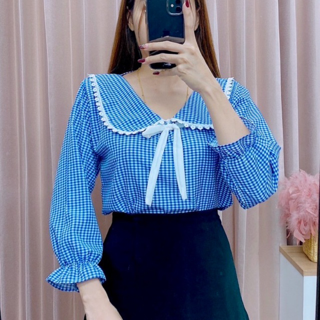 เสื้อคอบัวแต่งลูกไม้สายขาวแขนยาวลายสก็อตจิ๋วอก 42 ยาว 23 เนื้อผ้าใหม่อิตาลีนิ่มใส่สบายเนื้อผ้าไม่คัน