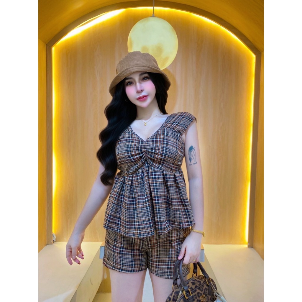 R45 ชุดเซ็ต2ชิ้นลายสก็อตเสื้อแขนกุด+กางเกงขาสั้น