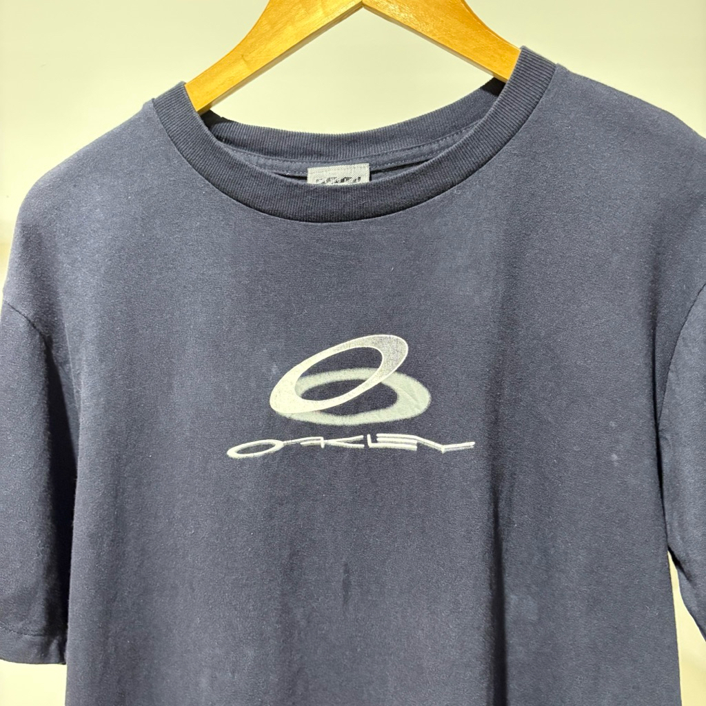เสื้อมือสอง Okley Vintage สภาพเซอร์ 💫
