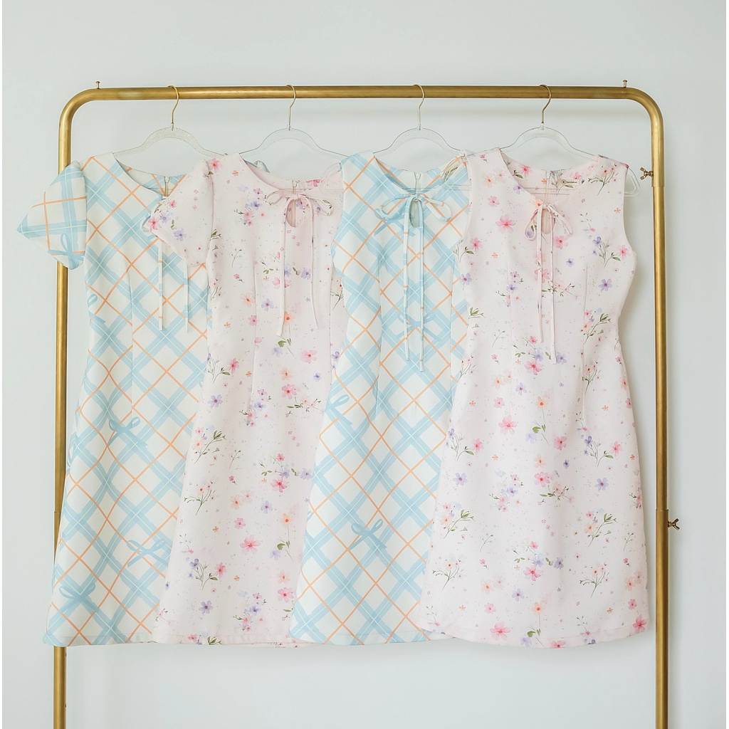 🩵🌸 เดรสคอกลมหยดน้ำ(ผ้าซาตินซาร่าอัดกาว)**ไซส์รูป2-4📌