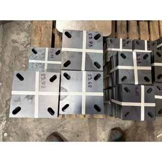 แผ่นเพลท เหล็กเพลท หนา 6 มม. -ขนาด 3x3-8x8 นิ้ว