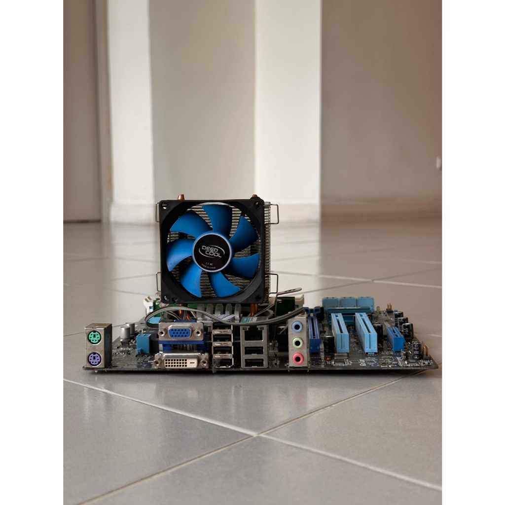 เมนบอร์ด ASUS ASUS P7H55-M LX Socket (LGA1156) CPU Intel Core i3-540  3.07 GHz RAM 4 GB ฮีทซิงค์