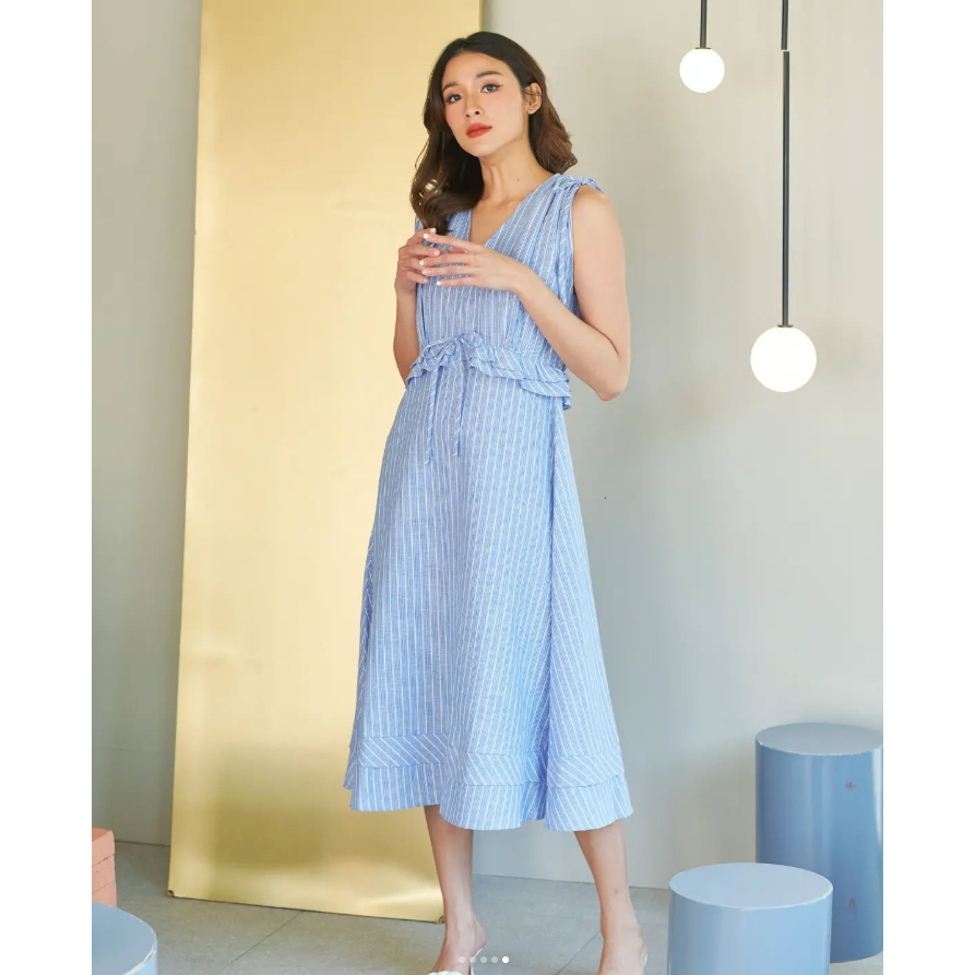 TANGO TANGERINE - Darcie Cotton Linen Dress ชุดเดรสยาวลายทาง เชือกรูดบ่า คอวี สำหรับผู้หญิง