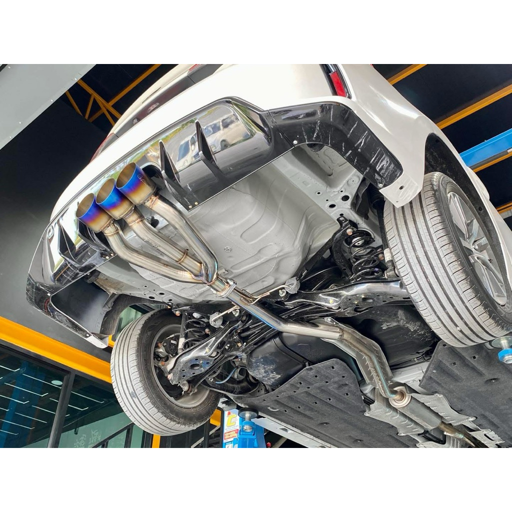 ท่อ 3 ปากออกกลาง Civic-FE FC FK สีดิบ,สีไทเท ปาก4“ คอ 2.5“ (ไม่รวมดริฟ)