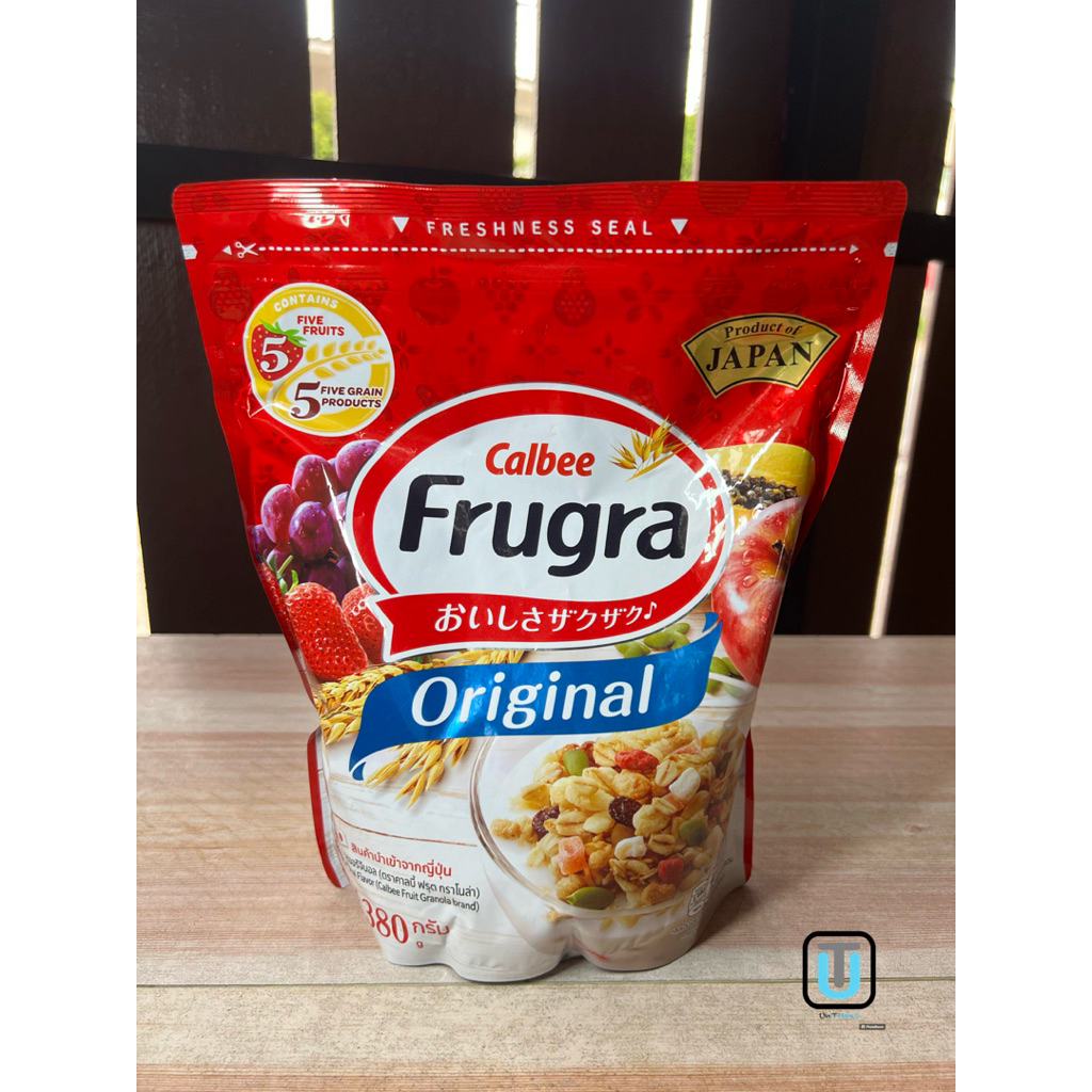 Calbee ฟรูกรา ฟรุต กราโนล่า รสออริจินอล Frugra Fruit Granola Original Flavor 380g
