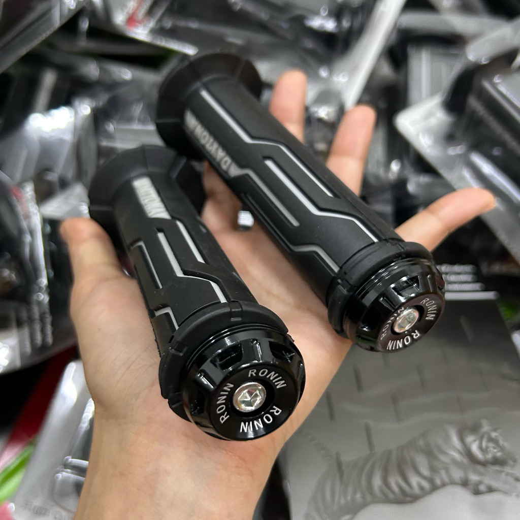 ปลอกแฮนด์นิ่มๆ Daytona สีเทา พร้อมปลายแฮนด์อลูมิเนียม เลือกสีได้