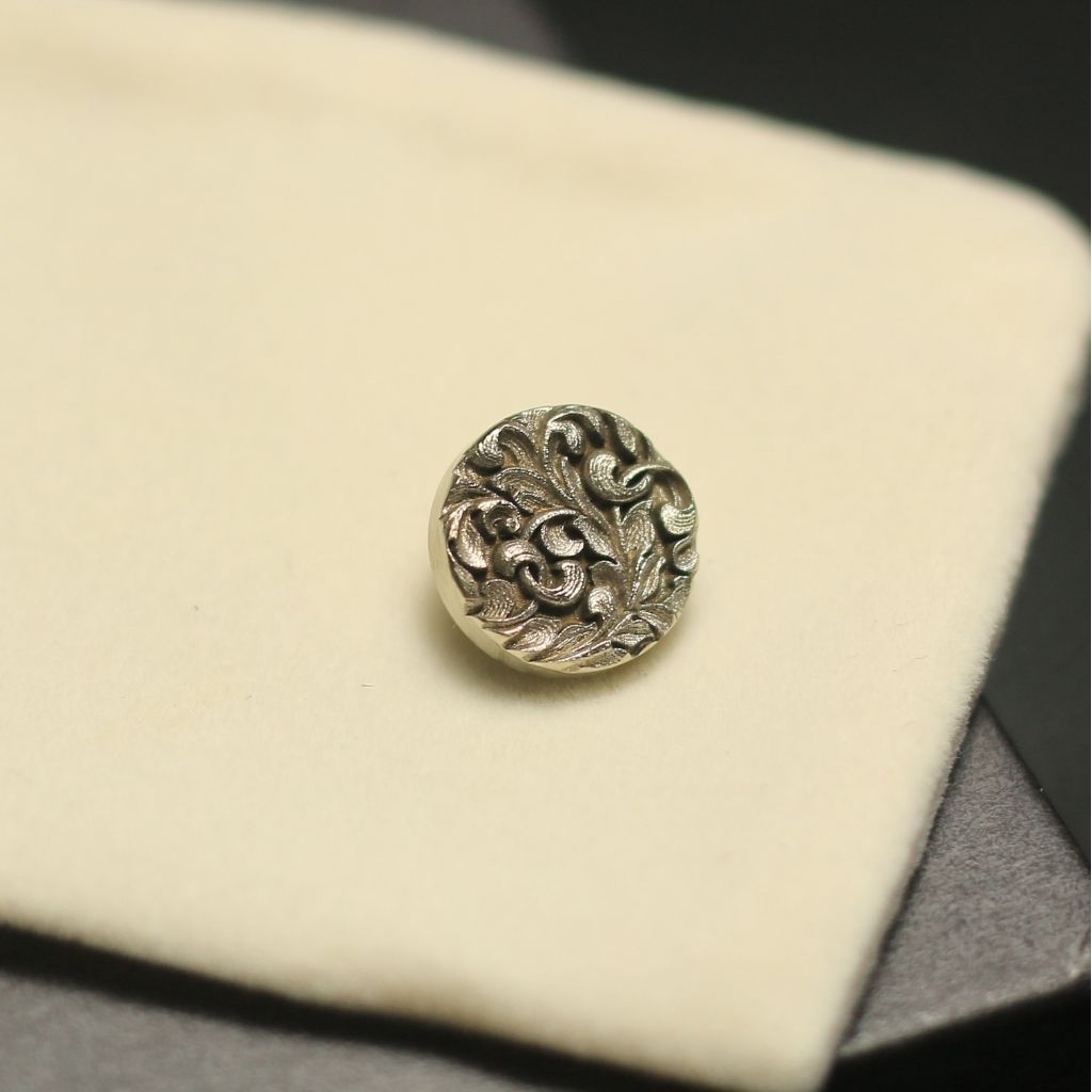 Brass Shutter Release Button ปุ่มชัตเตอร์ทองเหลืองแกะลายดอกไม้ สำหรับ Fujifilm/Leica ที่มีรูชัตเตอร์แบบเกลียว