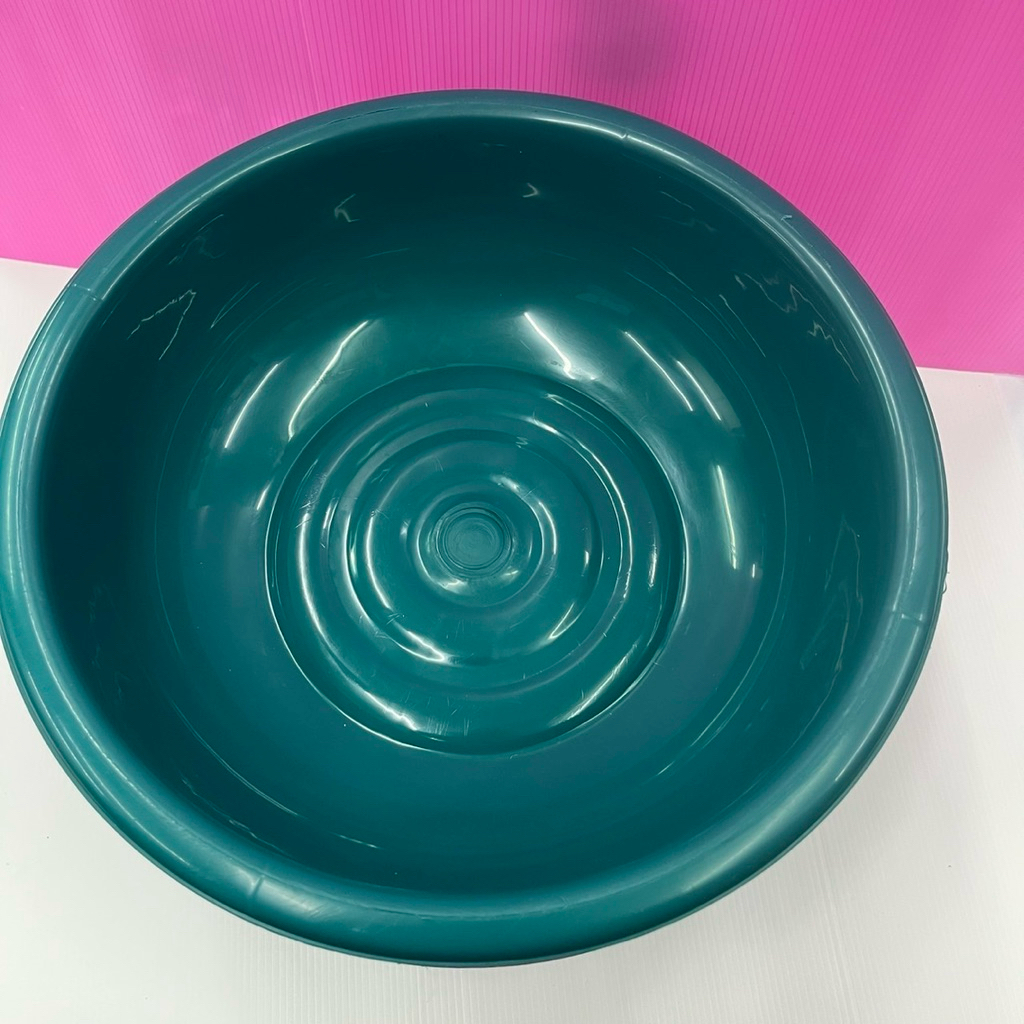 ( ยกโหล 12 ชิ้น) No. 1367 กะละมัง กะละมังพลาสติก กะละมังก้นหอย  กว้าง 35 ลึก 12 ซม มีหลายสี  คละสี   ได้ทั้งหมด 12 ชิ้น