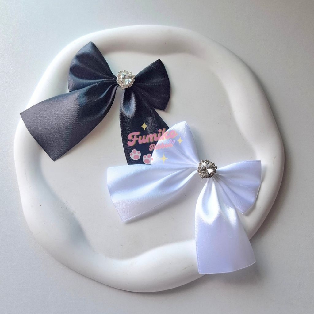 กิ๊บ/เข็มกลัดน่ารักๆ แบบเล็กพร้อมจี้หัวใจเล็กๆ