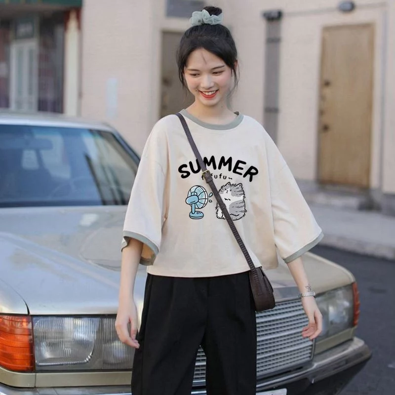 เสื้อครอปสาวอวบอ้วนไซส์ใหญ่ oversize เสื้อผ้าแฟชั่นวัยรุ่นน่ารัก เสื้อยืดลายการ์ตูนสวยๆผู้หญิงฤดูร้อนใหม่ แขนห้าส่วนสีทู
