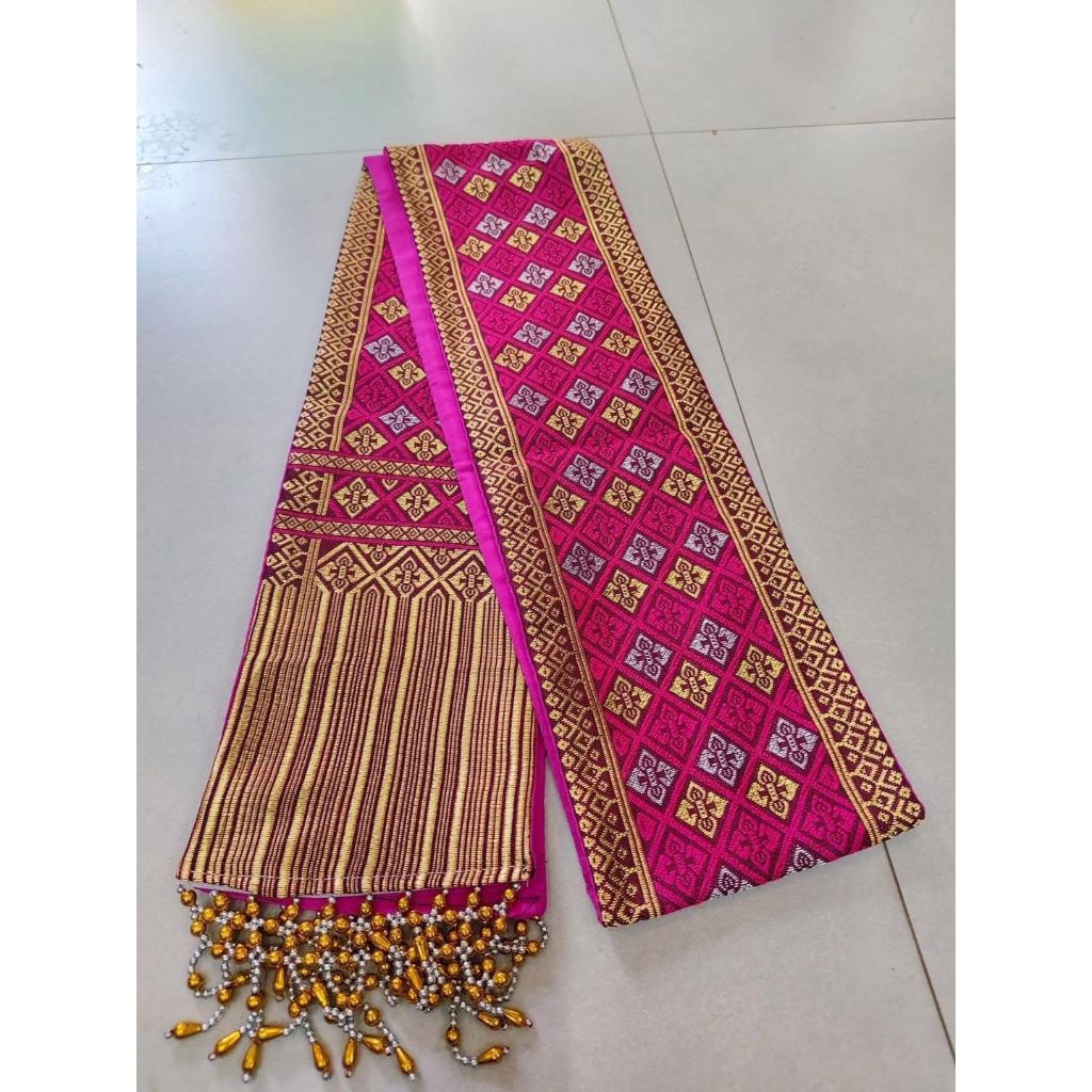 ผ้าสไบลาวทอมืออัดผ้ากาวแน่นๆทั้งผืนยาว190