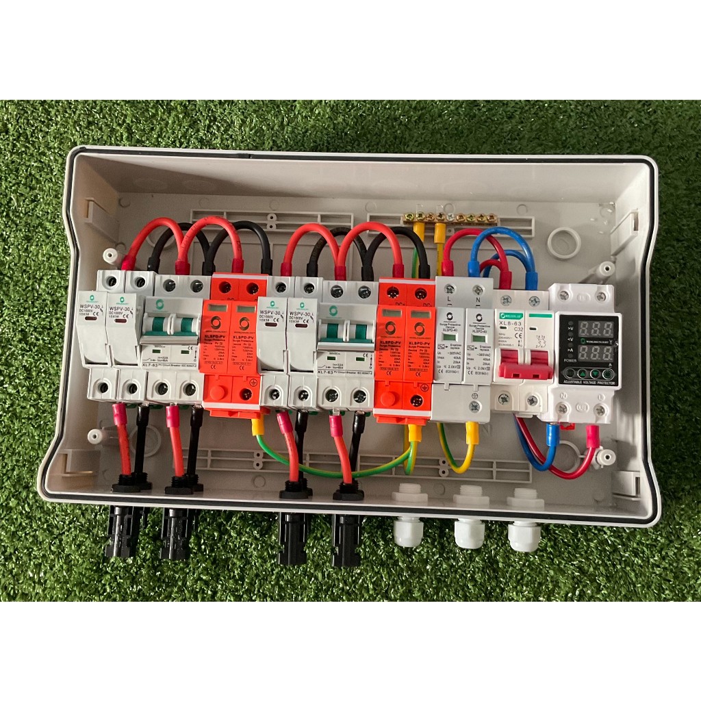 ชุดเบรกเกอร์ 2 string ชนิดกันน้ำ ป้องกันไฟกระชาก1-5 kw ของระบบไฟ AC และ DCสำหรับ ออนกริด และอ๊อฟกริด อิเวอร์เตอร์ระบบโซล