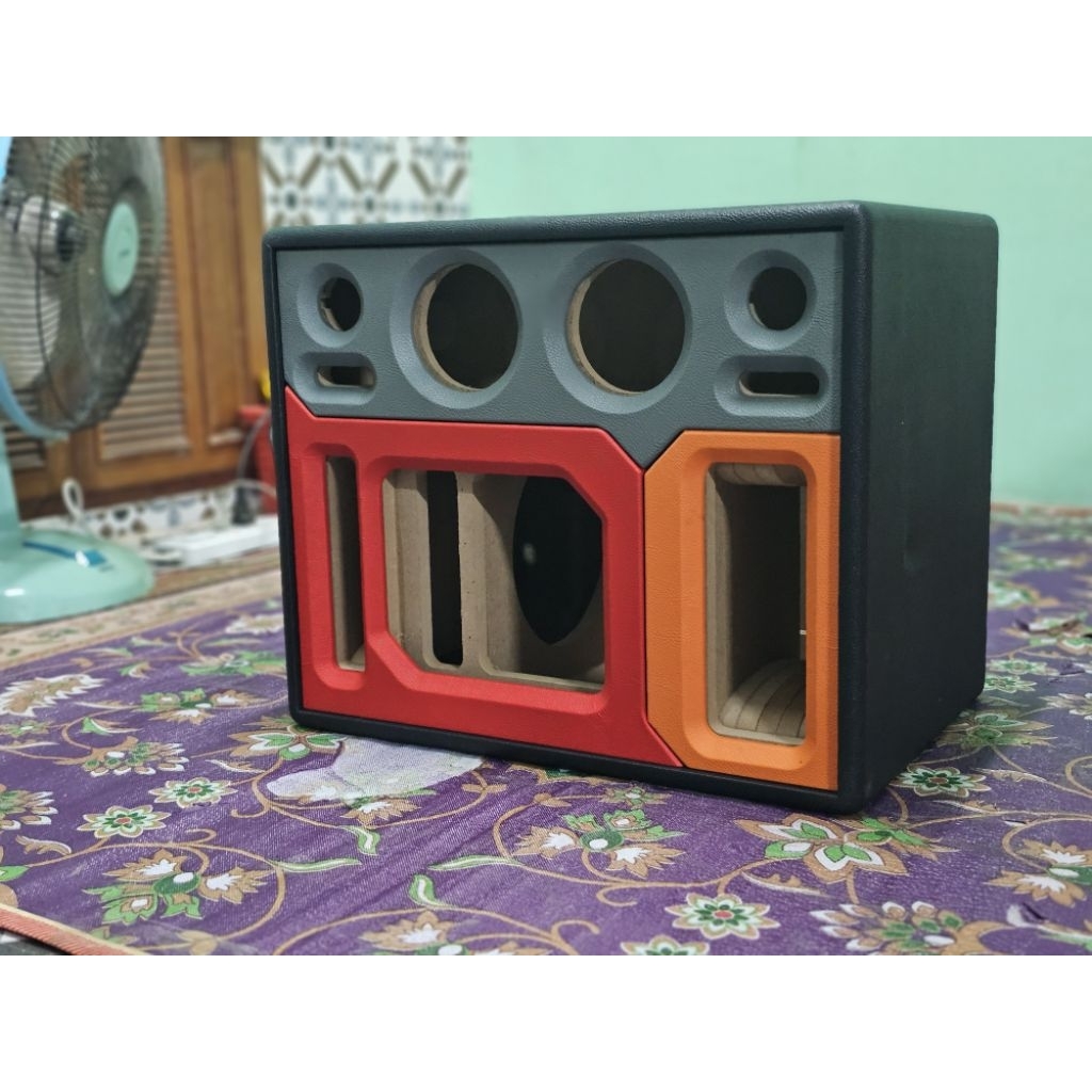 ลำโพงบลูทูธ8นิ้วorder6 สำหรับโครงหล่อพร้อมหุ้มหนัง พร้อมอคิริค เสียงกลาง4"×2เสียงแหลม3"jbl x2 ไม้mdf15มิล เพลท6×26
