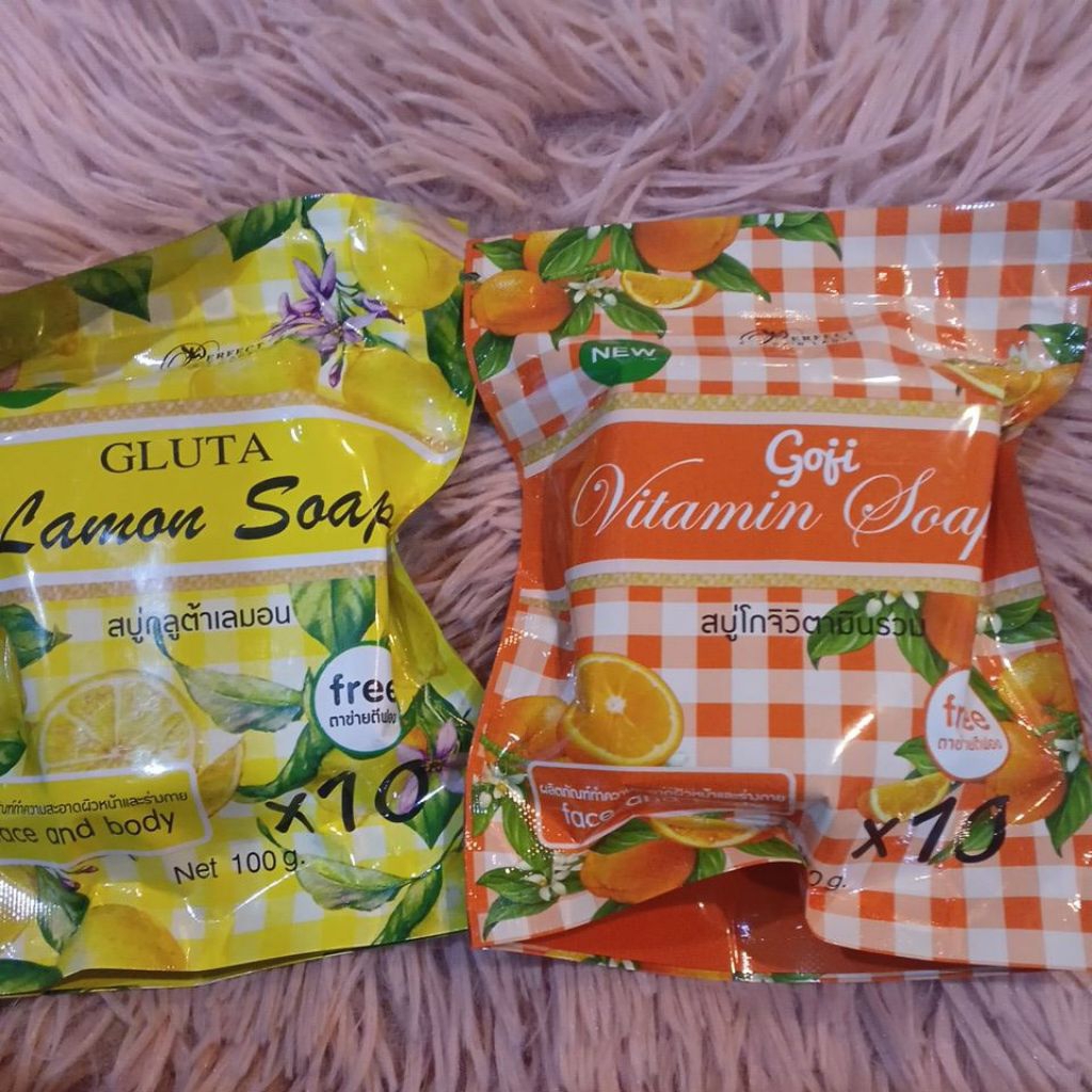สบู่ Perfect skin lady มีให้เลือก 2 สูตร ขนาด 100 กรัม แถมฟรีถุงตีฟอง