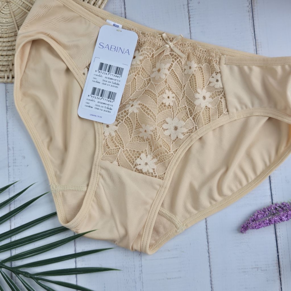 Sabina กางเกงในทรงบิกินี่ Habpy Soft Doomm รหัส HUH24001 – สีเนื้ออ่อน ลูกไม้