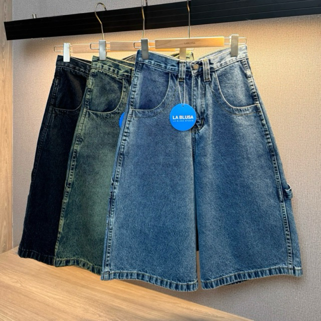 LABLUSA - LBS249 : กางเกงขา5ส่วน ทรงแรป เอวสูง ผ้าไม่ยืด ความยาวคลุมเข่า (Unisex)