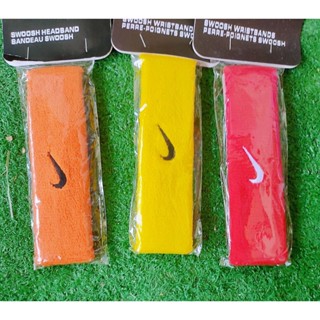 Nike ผ้ารัดศีรษะ ไนกี้ ผ้ารัดศีรษะ Nike Swoosh HeadBand โยคะ…