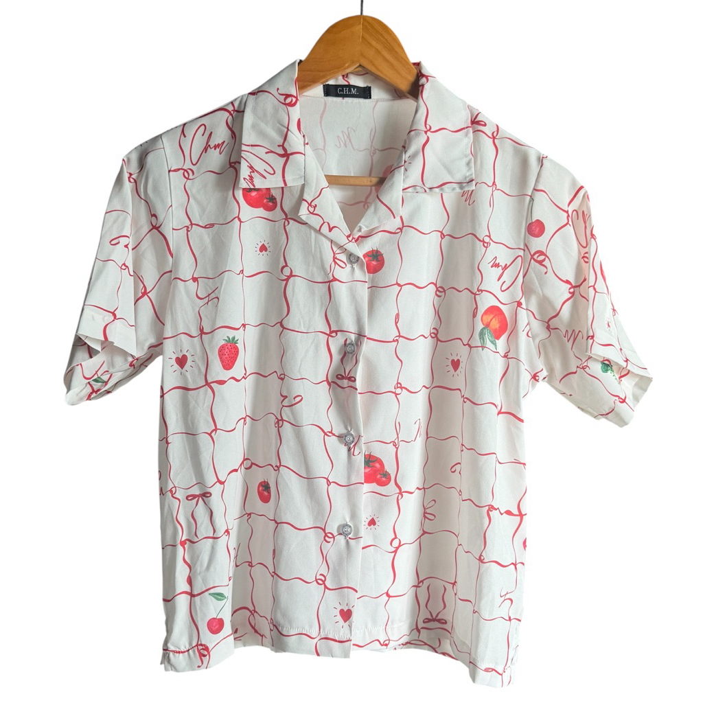 [ มือ2 ]เสื้อครอปคอปกพิมพ์ลาย แบรนด์ CHM