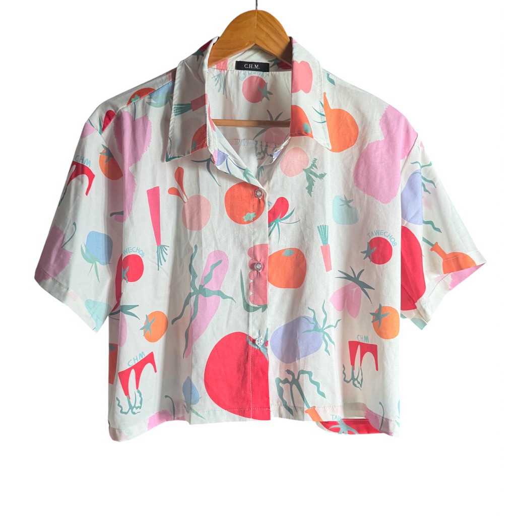 [ มือ2 ] เสื้อครอปคอปกพิมพ์ลาย แบรนด์ CHM