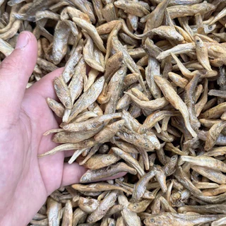 ปลาน้ำจืดฟรีซดราย 600g. Momosan ไม่เค็ม ขนมแมว ขนมสุนัข เพิ่มแคลเซียม ปลาอบแห้ง ไม่ปรุงรส ประมาณ 5ซม