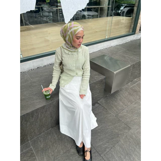 cloudy top (hijab harmony)