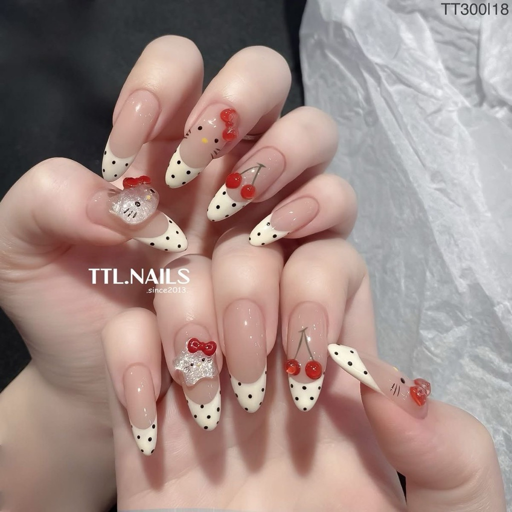 เล็บเจลแท้ ลายคิตตี้ เฟร้นปลายลายด็อท🐱❣️ พร้อมส่ง🚚