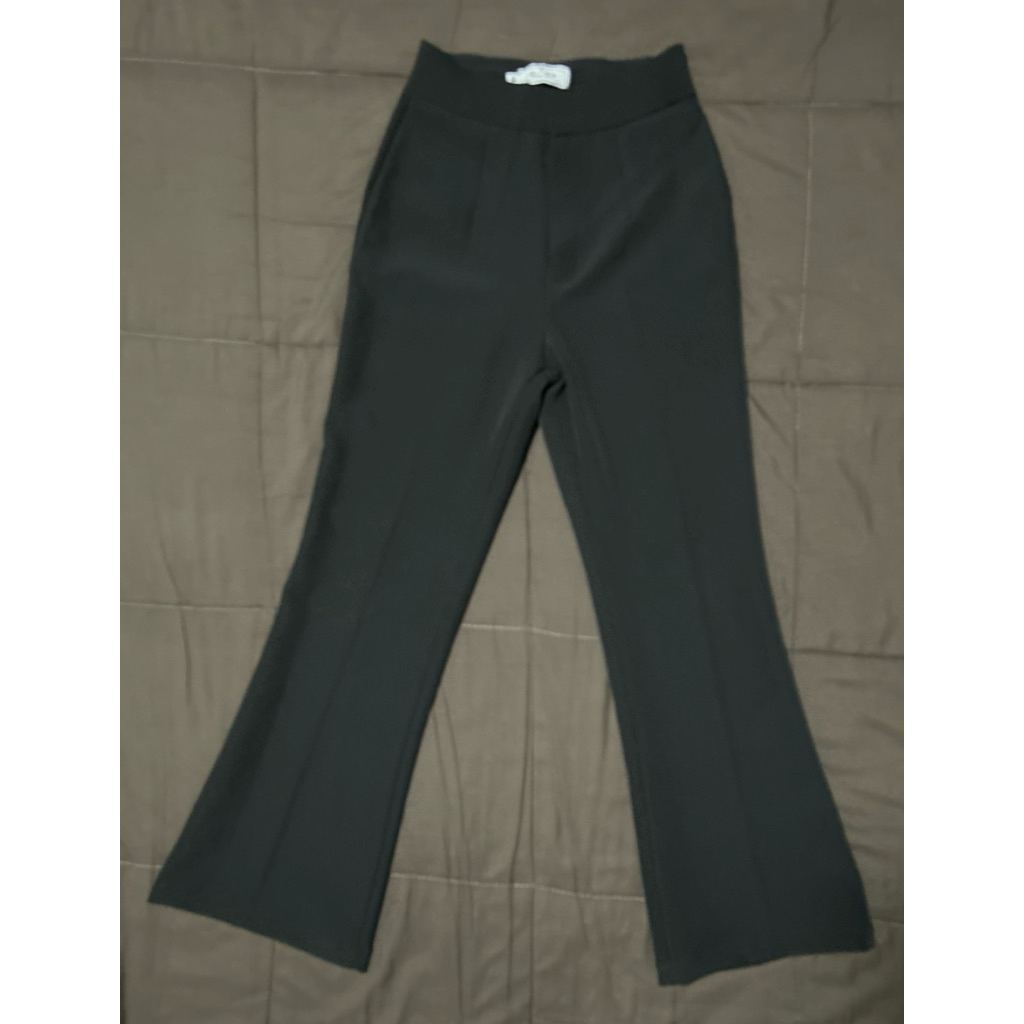 (มือสอง)กางเกงขาม้าเล็ก ตะขอซิปหน้า ป้าย sunny closet