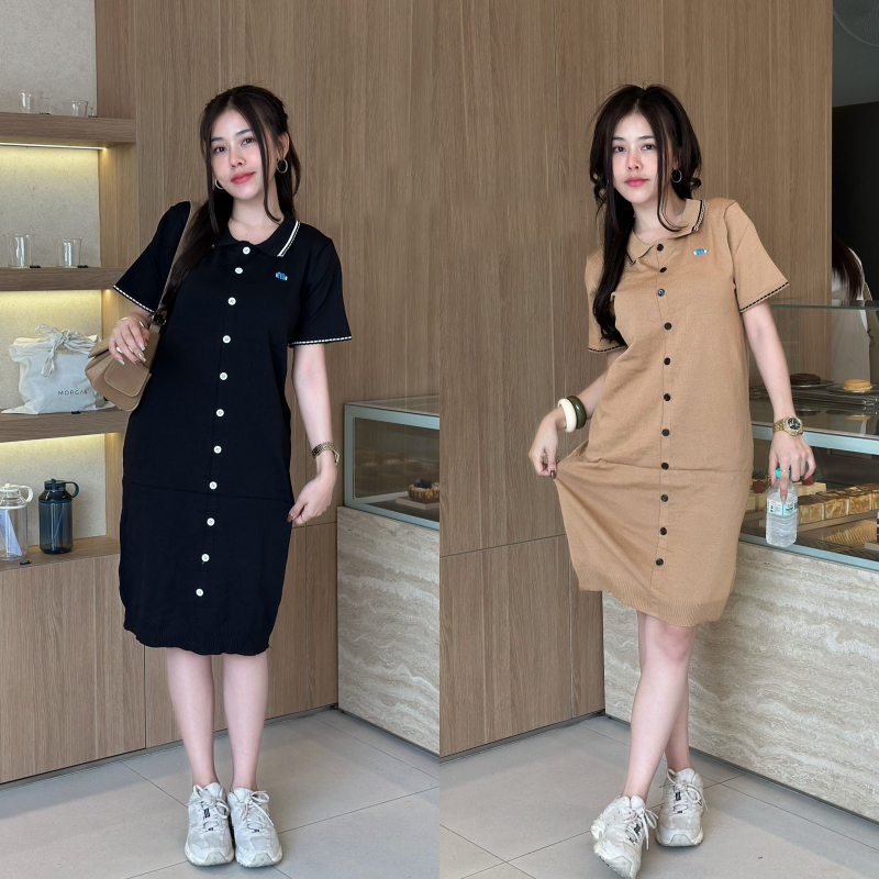 🌈SpinnyHouse🌈เดรสไหมพรม เดรสคอกลมแขนสั้น แต่งกระดุมหน้า ปักโลโก้สวยเก๋ เนื้อผ้าไหมพรมนุ่มยืด สาวอวบใส่ได้ รุ่น เปิดตัว