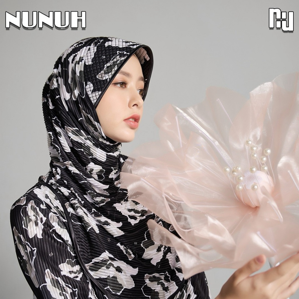 Nunuh Beatrice สีดำ ฟองน้ำตาราง ใหม่