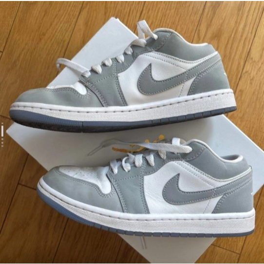 Jordan Air Jordan 1 low "wolf grey" low cut gray whiteของแท้ 100 %