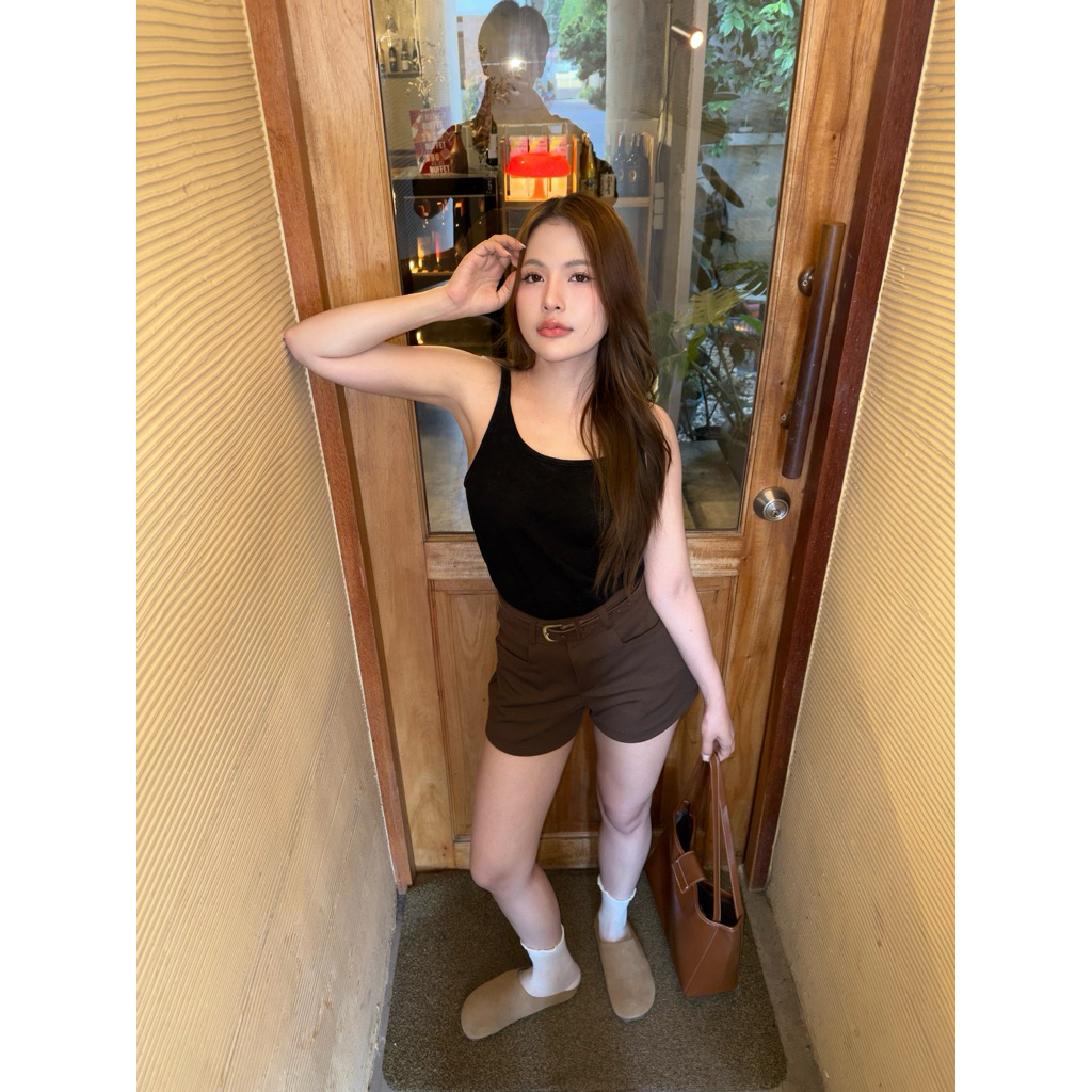 Polar.bkk || รุ่น Jennie shorts กางเกงขาสั้น กางเกงขาสั้นโรเชฟ ดีเทลกระเป๋าเหลี่ยม กางเกงขาสั้นสีน้ำ