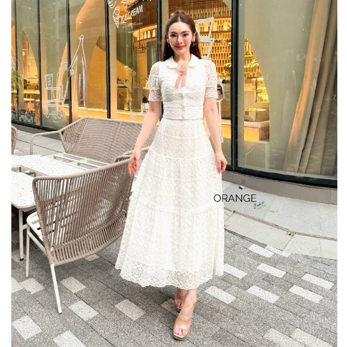 OR21878 ชุดลูกไม้ขาว เนื้อลูกไม้นิ่ม เสื้อคอปก แถมเข็มกลัดดอกไม้ กระโปรงทรงเอ ใส่เที่ยว ใส่ทำบุญ ใส่งานสุภาพได้
