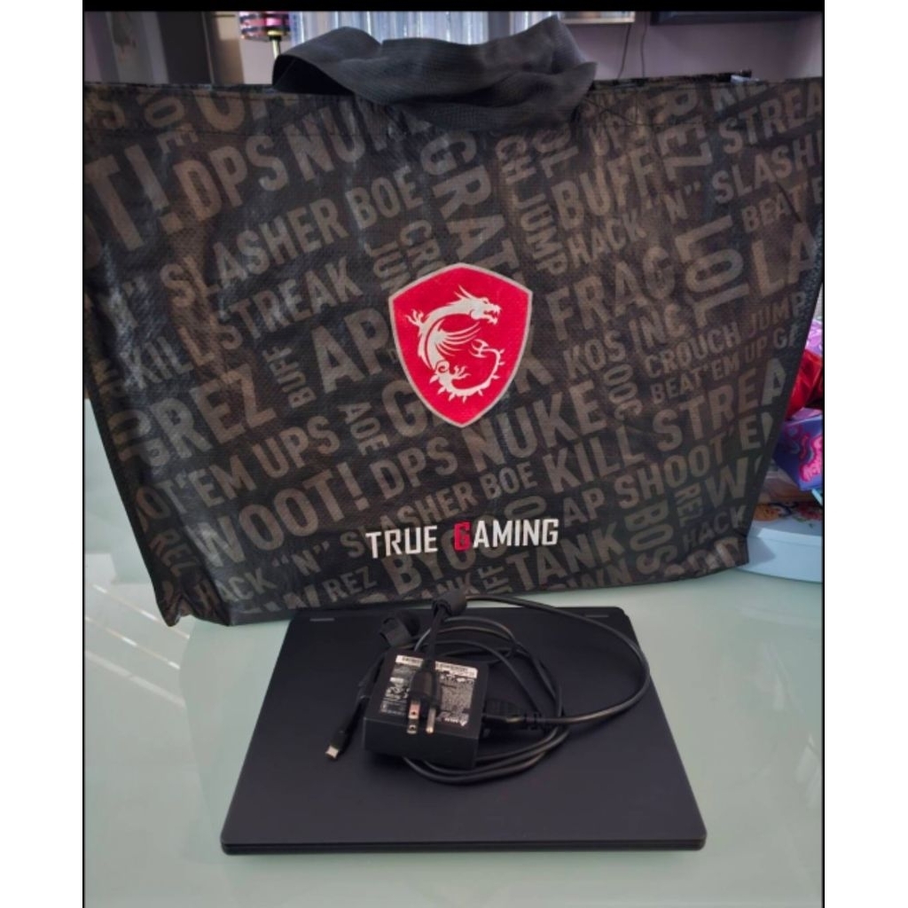 MSI PRESTIGE 14 AI STUDIO C1VEG-052TH