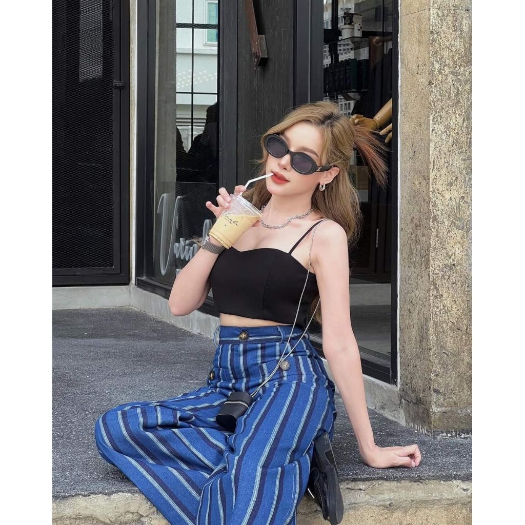 [มือสอง] เซ็ตเสื้อสายเดี่ยว กางเกงยีนส์ กระเป๋าสะพายข้าง Size S ป้าย Jidapa Style