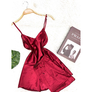 พร้อมส่ง!!ชุดนอนเสื้อสายเดี่ยวกางเกงขาสั้นผ้าซาตินสีพื้น ฟรี…