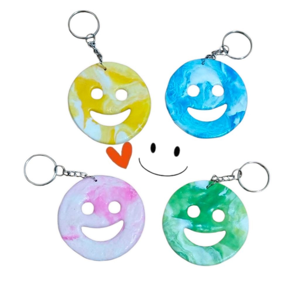 พวงกุญแจรีไซเคิล สไมล์ จากฝาขวดพลาสติก Recycled Keychain ราคา ถูกที่สุด ดีลบีเคเค
