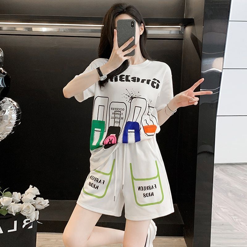 Swan shop ชุดเซ็ตแฟชั่นผู้หญิง ลายขวดน้ำ สีสดใส เสื้อยืด+กางเกงขาสั้น ใส่เที่ยวได้ค่ะ